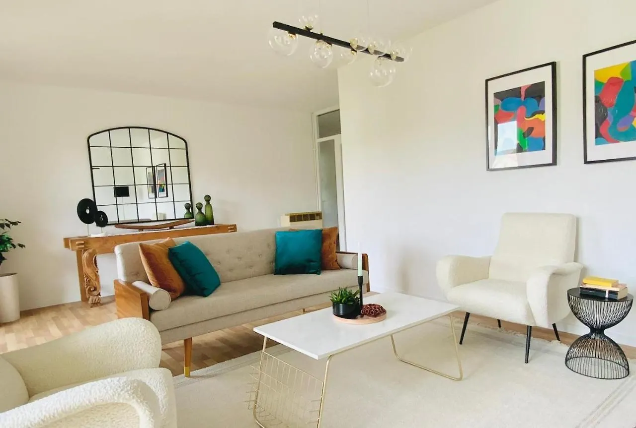 Family Friendly Work From Home 2Br, Balcony, Wifi, Netflix, Near Basf Ludwigshafen am Rhein